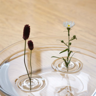 Floating-ripple-vases_1.jpg